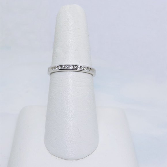 Amazing Spark & Fire 14K White Gold 0.15ctw Diamond Wedding Band Ring NWT sz 7
